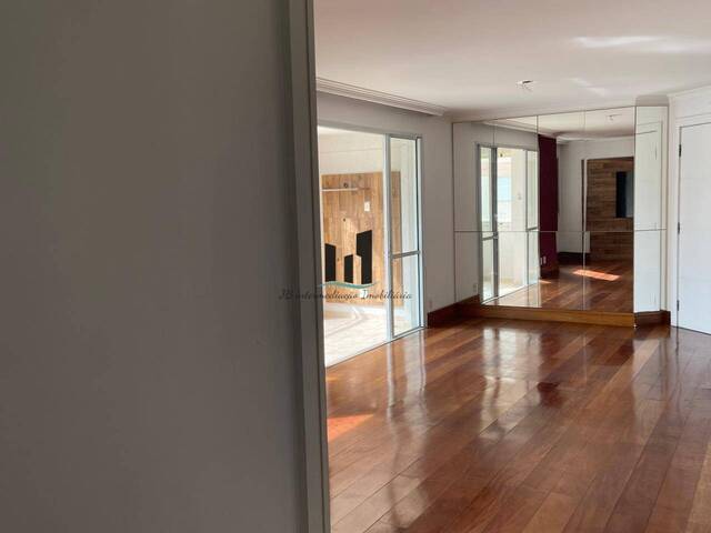 #221 - Apartamento para Venda em São Paulo - SP